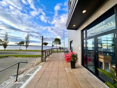 13 Barrels patio overlooking the Bathurst waterfront