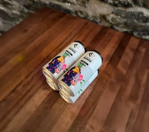 Four-pack of Brasseurs du Monde NEIPA cans