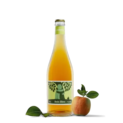 A bottle of l'Enraciné Bois libre sparkling cider