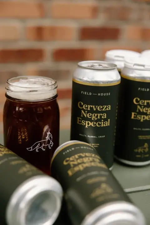 Cerveza Negra Especial 4.9% by Field House Brewing