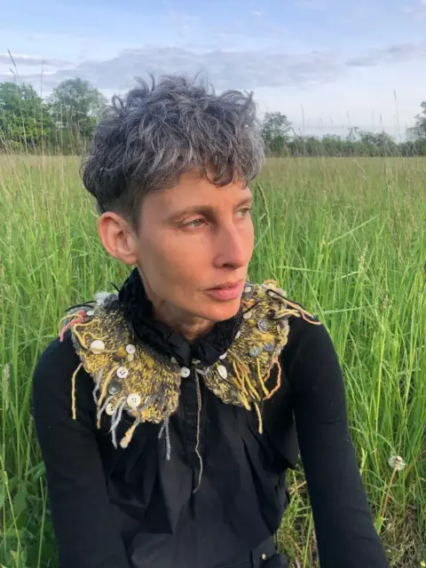 Grellow Collar