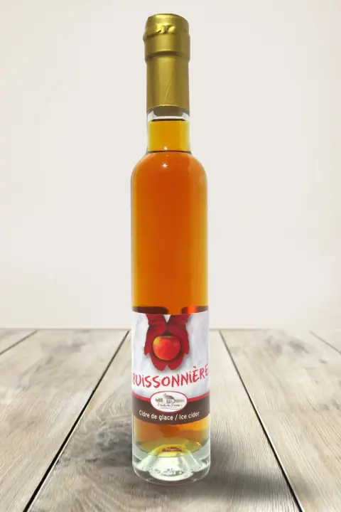 A 200 mL bottle of La Buissonnière ice cider from L'École du 3e rang