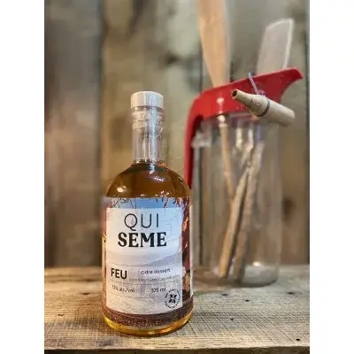Bottle of Qui Sème Récolte fire cider