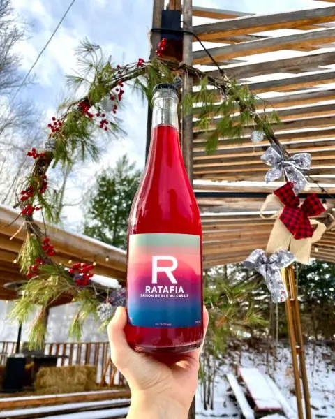 Robin Ratafia, 750 ml bottle