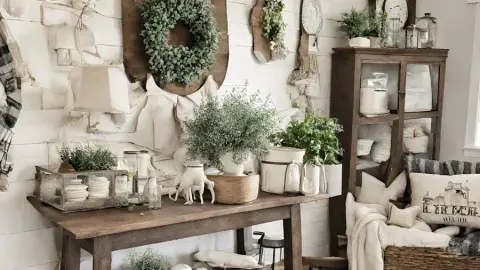 Handcrafted rustic wood decor made in Ontario