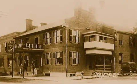 The George Hotel building on Newmarket's Main Street, about 1914