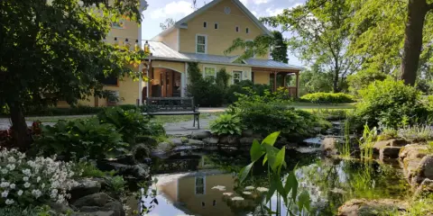 The Vignoble de l'Orpailleur grounds and pond in Dunham