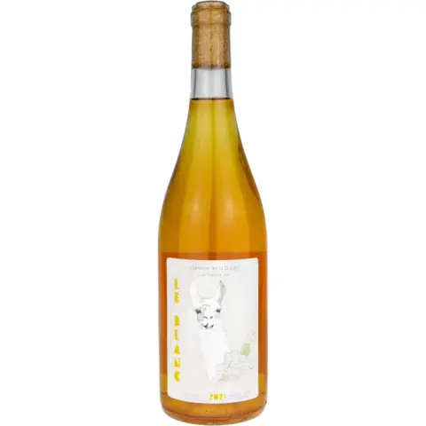 A bottle of Le Blanc from Vignoble de la Bauge