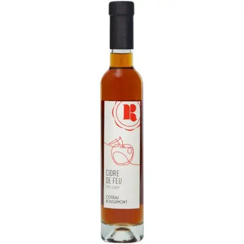 A bottle of Coteau Rougemont Cidre de Feu