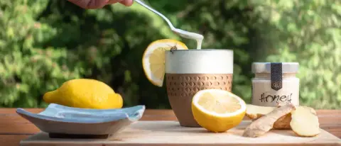 When you buy raw honey directly from us online we guarantee it will arrive fresh and white with all the healthy organic compounds intact and